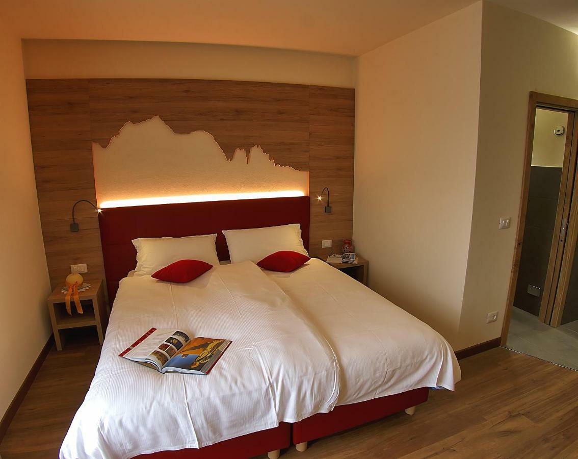 바타로 Botton D'Oro Delle Dolomiti B&B 외부 사진